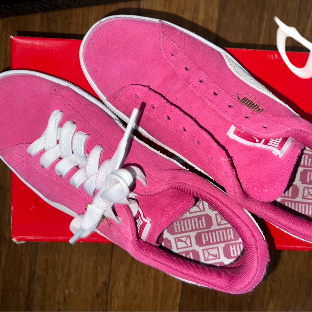 Women’s pumas